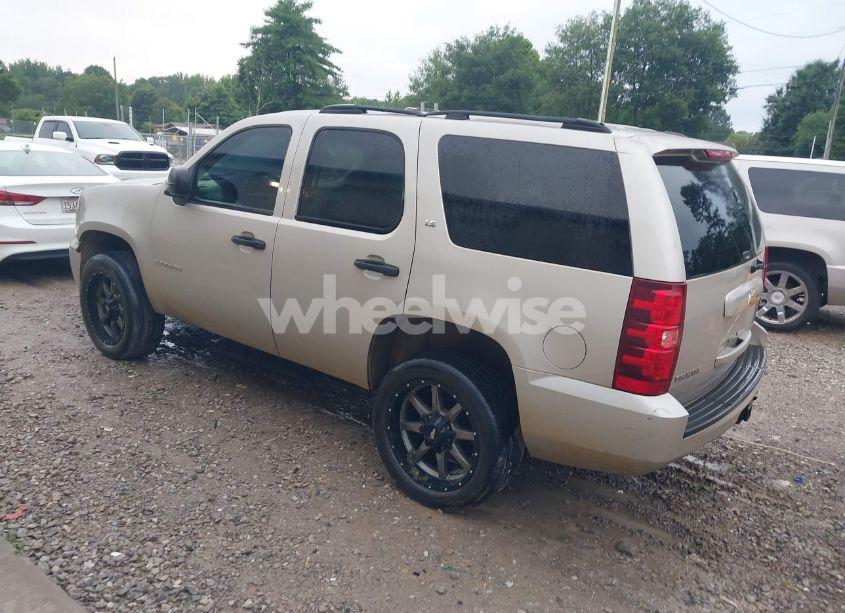 Photo 3 of 2007 Chevrolet Tahoe LS (VIN 1GNFC13037R194815)