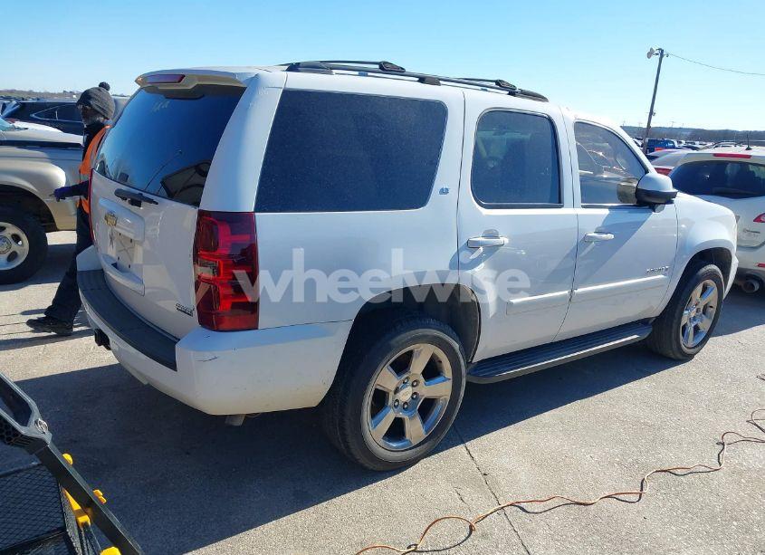 Photo 4 of 2007 Chevrolet Tahoe LT (VIN 1GNFC13037R336628)