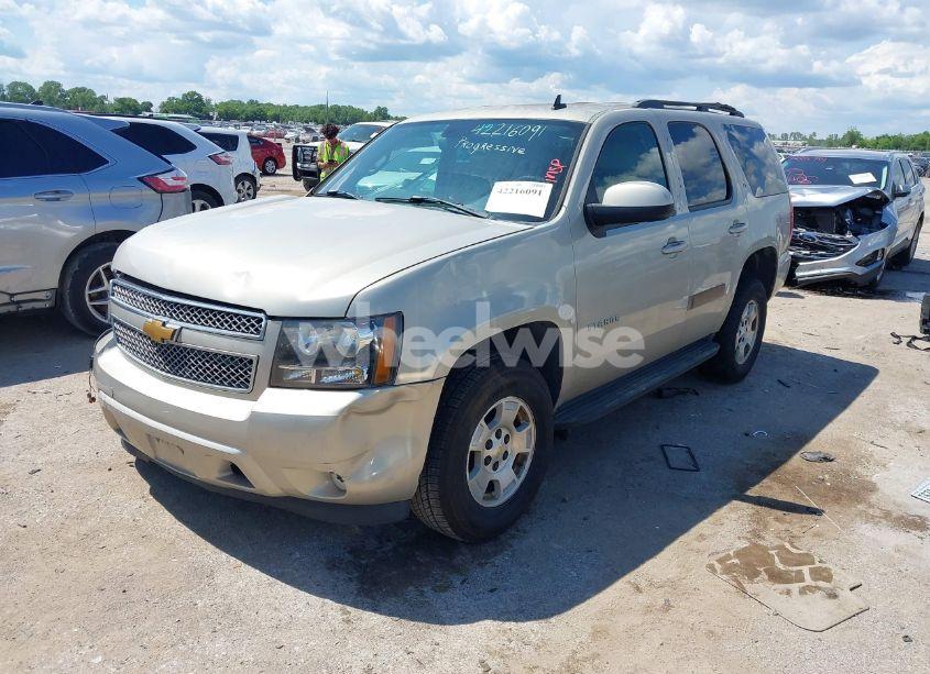Photo 2 of 2007 Chevrolet Tahoe LT (VIN 1GNFC13037R356376)