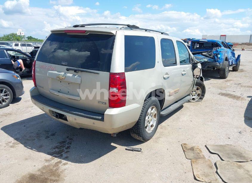 Photo 4 of 2007 Chevrolet Tahoe LT (VIN 1GNFC13037R356376)