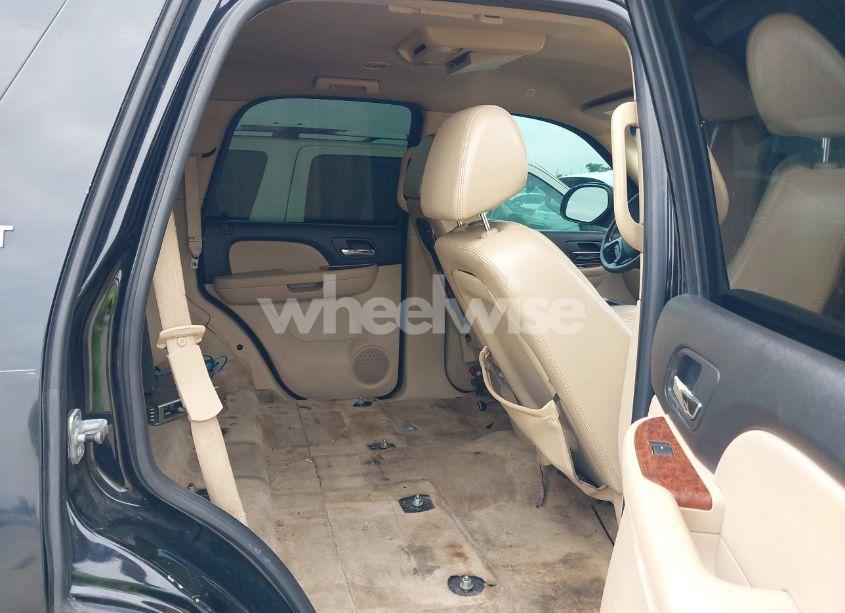 Photo 8 of 2007 Chevrolet Tahoe LT (VIN 1GNFC13037R363974)