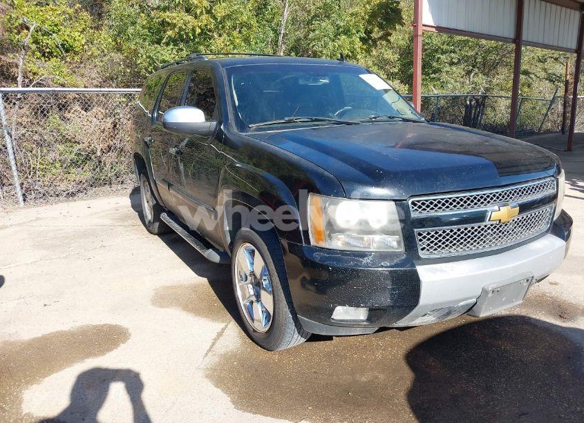 2008 Chevrolet Tahoe LT (VIN 1GNFC13038R110641) main photo