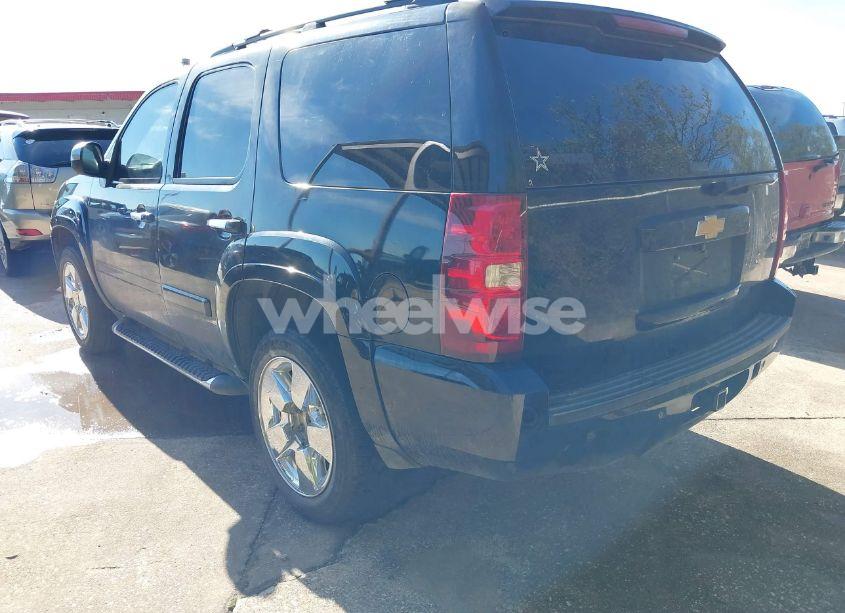 Photo 3 of 2008 Chevrolet Tahoe LT (VIN 1GNFC13038R110641)