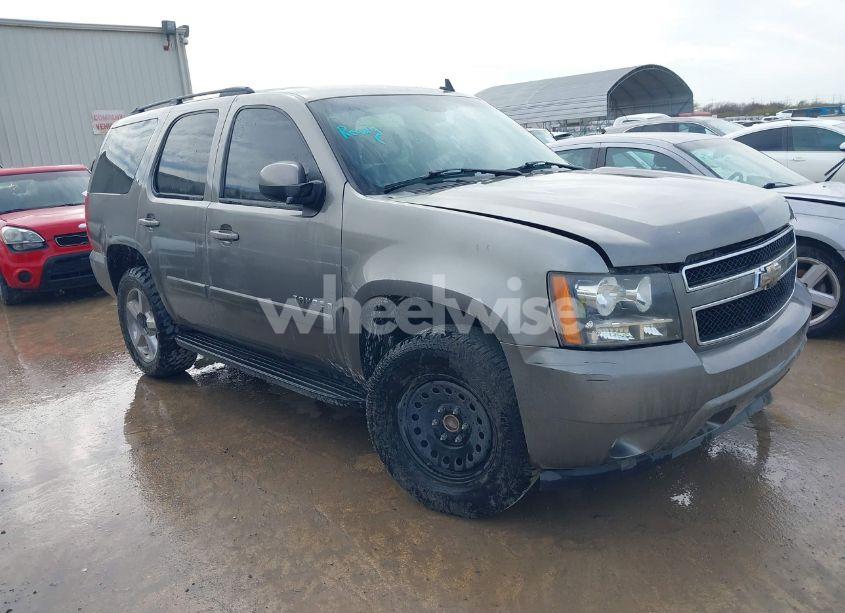 2008 Chevrolet Tahoe LT (VIN 1GNFC13038R127830) main photo
