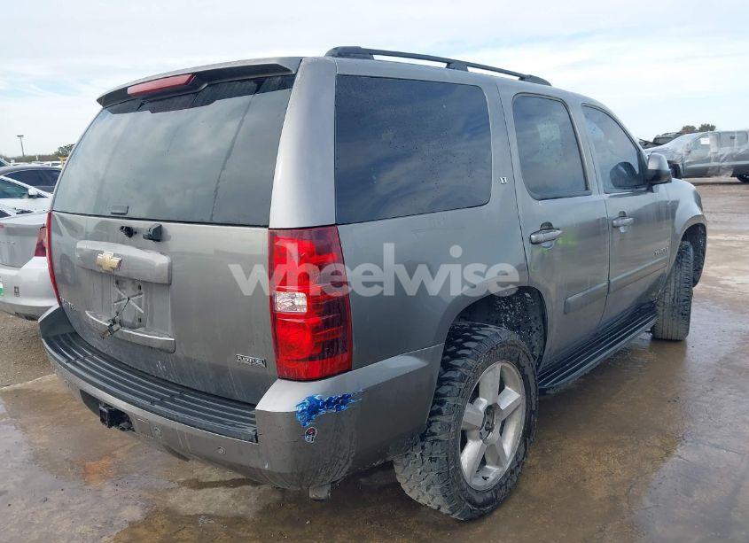 Photo 4 of 2008 Chevrolet Tahoe LT (VIN 1GNFC13038R127830)