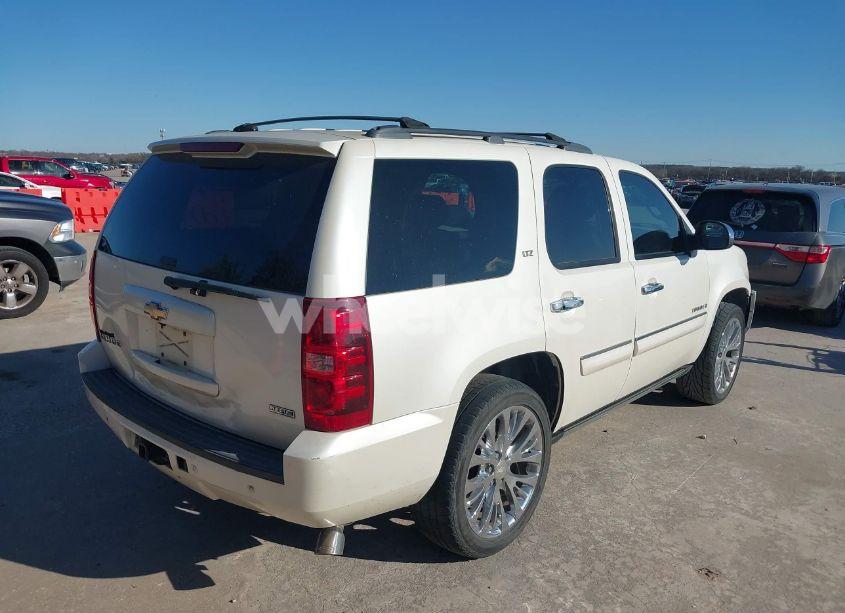 Photo 4 of 2008 Chevrolet Tahoe LTZ (VIN 1GNFC13038R185291)