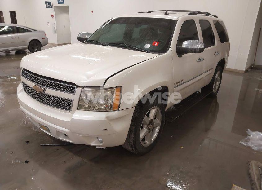 Photo 2 of 2008 Chevrolet Tahoe LTZ (VIN 1GNFC13038R271085)