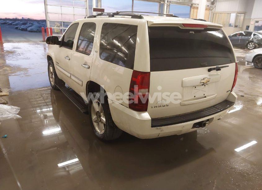 Photo 3 of 2008 Chevrolet Tahoe LTZ (VIN 1GNFC13038R271085)