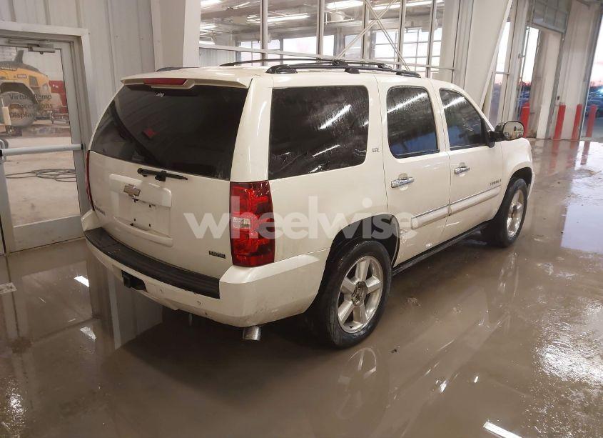 Photo 4 of 2008 Chevrolet Tahoe LTZ (VIN 1GNFC13038R271085)