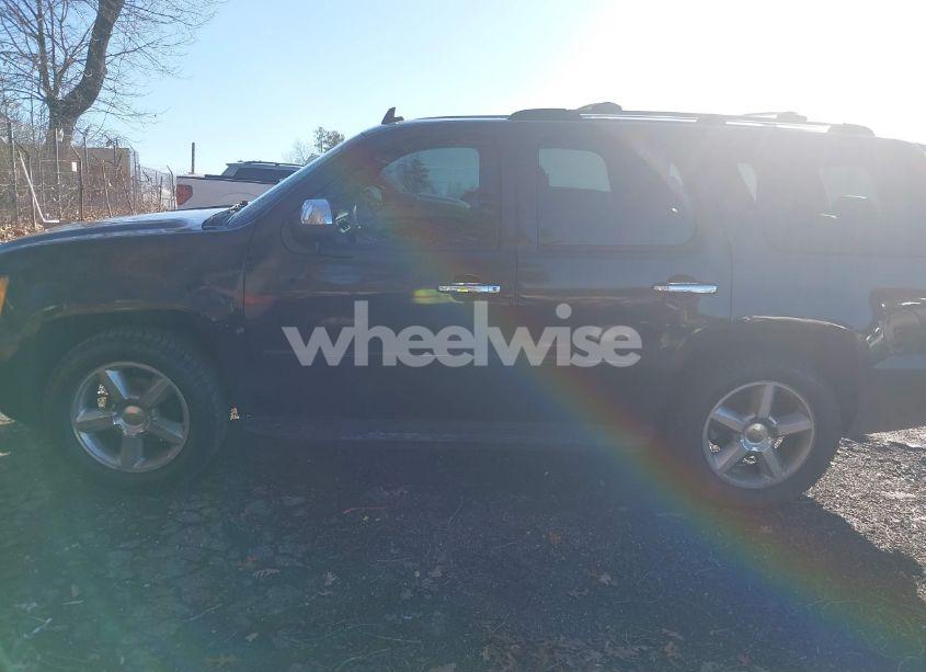 Photo 14 of 2007 Chevrolet Tahoe LTZ (VIN 1GNFC13047J267429)