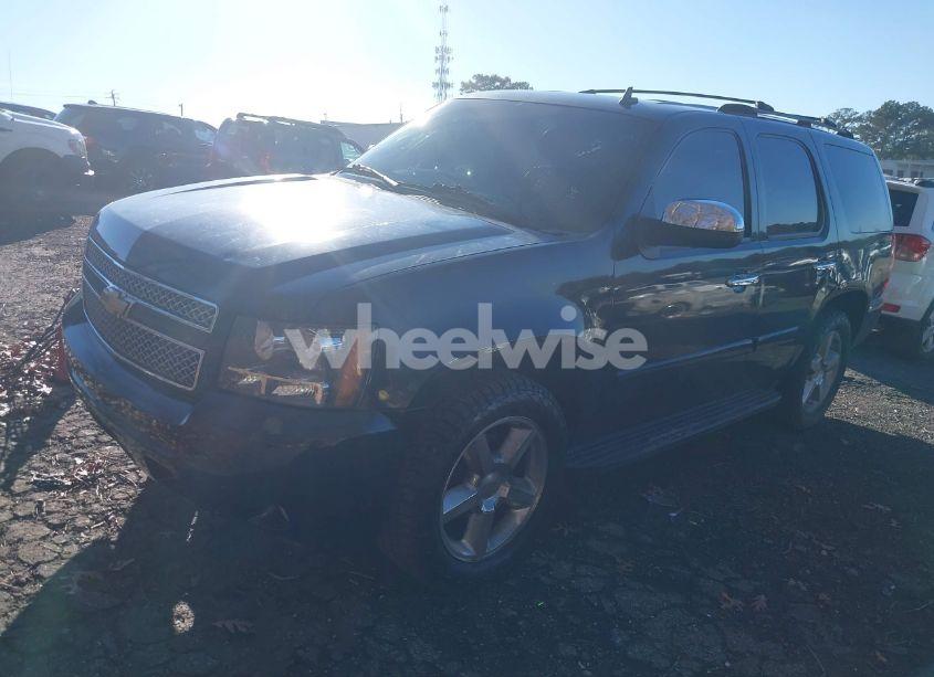 Photo 2 of 2007 Chevrolet Tahoe LTZ (VIN 1GNFC13047J267429)