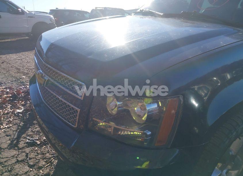 Photo 6 of 2007 Chevrolet Tahoe LTZ (VIN 1GNFC13047J267429)