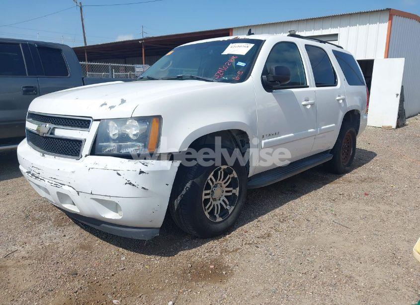 Photo 2 of 2007 Chevrolet Tahoe LT (VIN 1GNFC13047R219432)