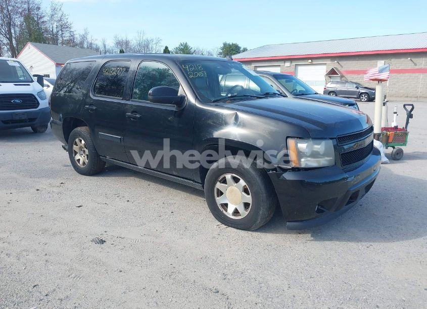2007 Chevrolet Tahoe LTZ (VIN 1GNFC13047R361084) main photo
