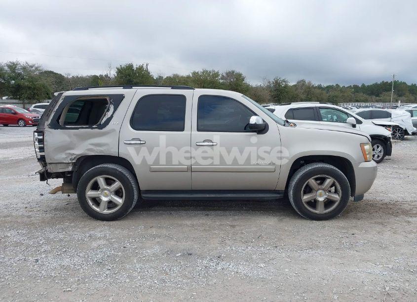 Photo 13 of 2007 Chevrolet Tahoe LTZ (VIN 1GNFC13047R393629)