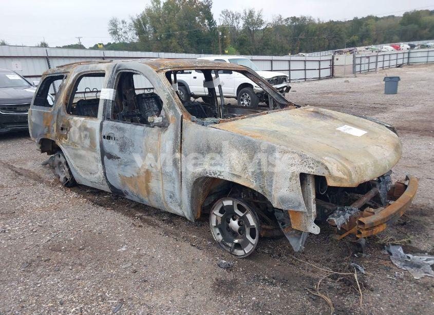 2008 Chevrolet Tahoe LT W/3LT (VIN 1GNFC13048R115850) main photo