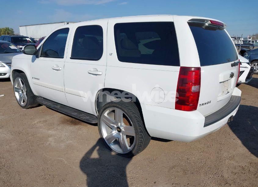 Photo 3 of 2008 Chevrolet Tahoe LT (VIN 1GNFC13048R116061)