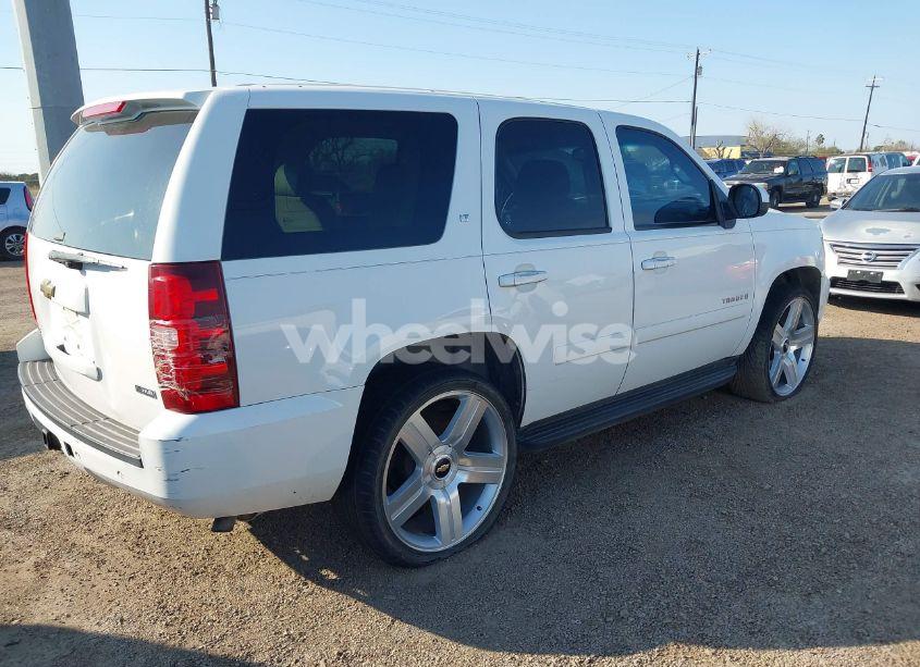 Photo 4 of 2008 Chevrolet Tahoe LT (VIN 1GNFC13048R116061)