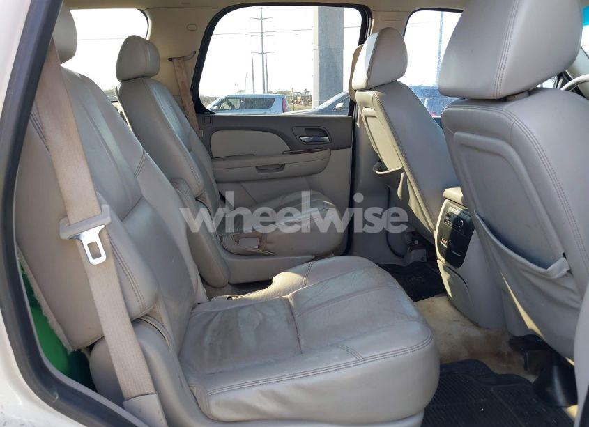 Photo 8 of 2008 Chevrolet Tahoe LT (VIN 1GNFC13048R116061)