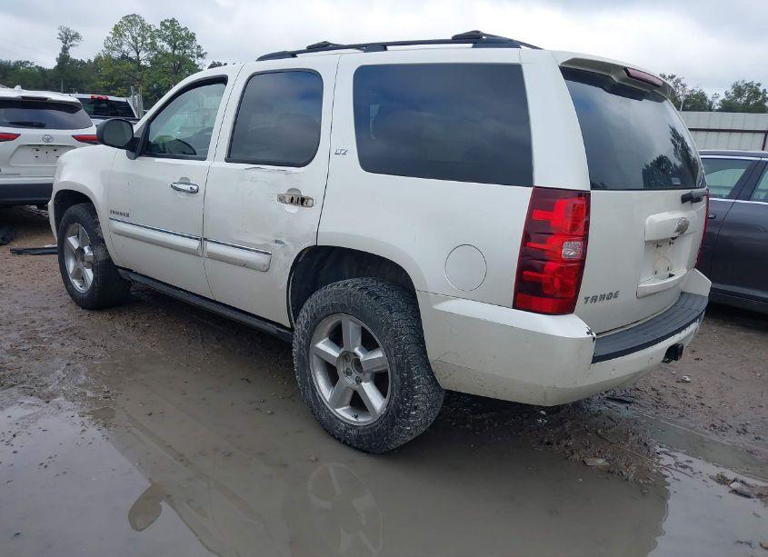 Photo 3 of 2008 Chevrolet Tahoe LTZ (VIN 1GNFC13048R193304)
