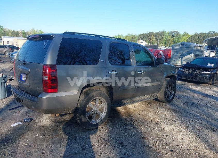 Photo 4 of 2008 Chevrolet Tahoe LS (VIN 1GNFC13048R216130)