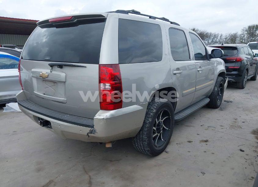 Photo 4 of 2007 Chevrolet Tahoe LT (VIN 1GNFC13057J404555)