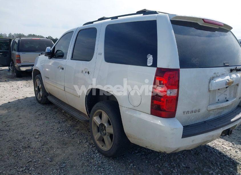 Photo 3 of 2008 Chevrolet Tahoe LTZ (VIN 1GNFC13058R119129)