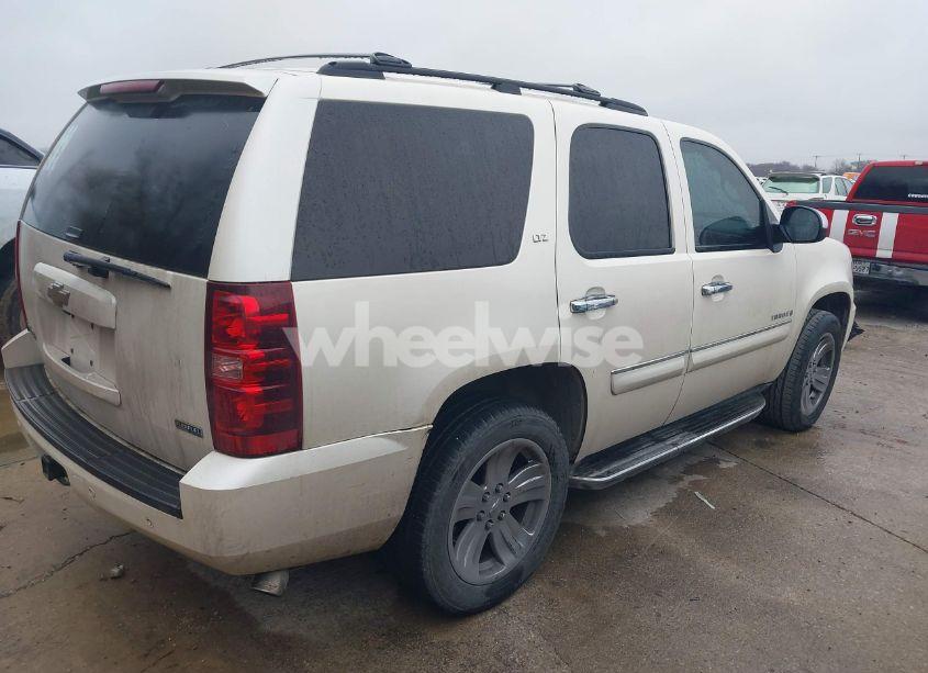 Photo 4 of 2008 Chevrolet Tahoe LTZ (VIN 1GNFC13058R242249)