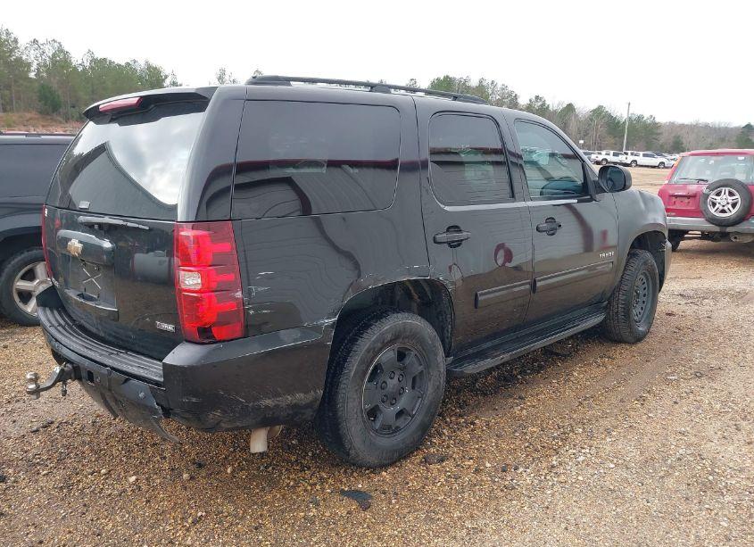 Photo 4 of 2009 Chevrolet Tahoe LS (VIN 1GNFC13059R299570)