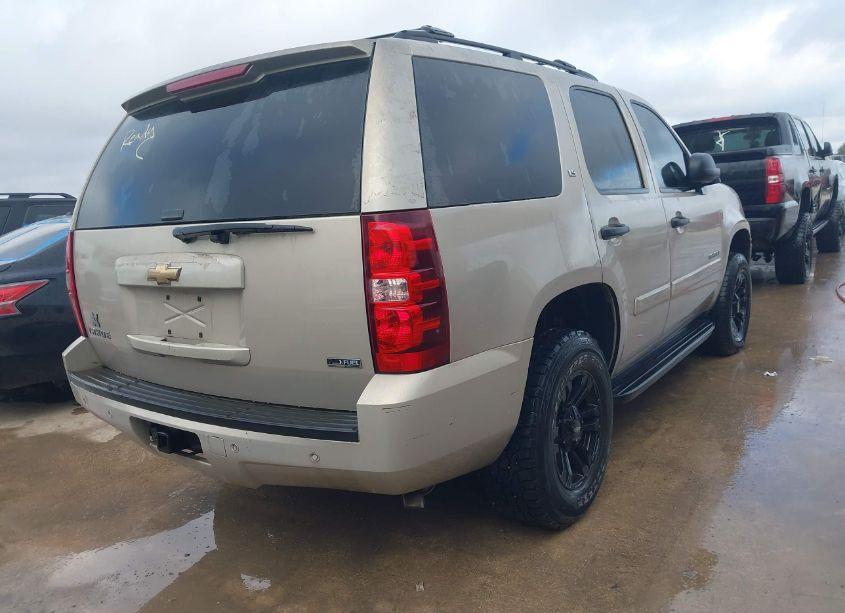 Photo 4 of 2007 Chevrolet Tahoe LS (VIN 1GNFC13067J376488)