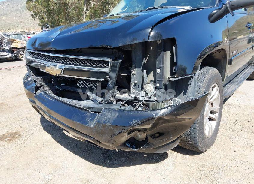 Photo 12 of 2007 Chevrolet Tahoe LT (VIN 1GNFC13067J381397)