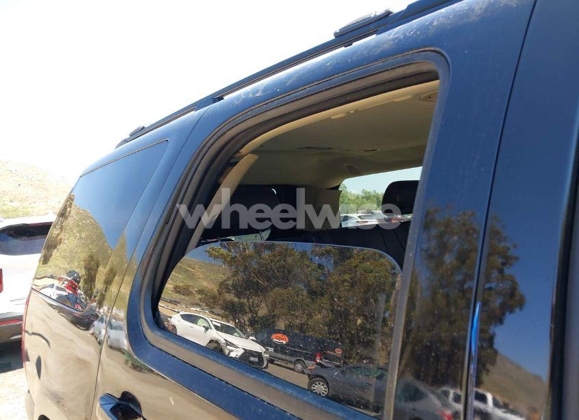 Photo 14 of 2007 Chevrolet Tahoe LT (VIN 1GNFC13067J381397)