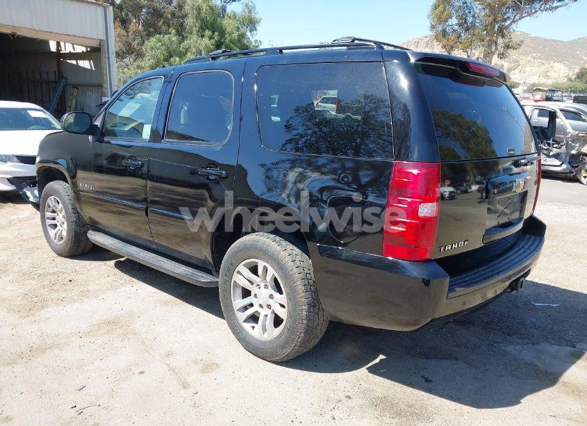 Photo 3 of 2007 Chevrolet Tahoe LT (VIN 1GNFC13067J381397)
