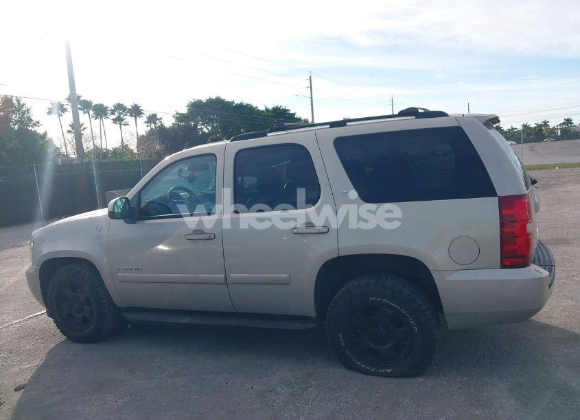 Photo 14 of 2007 Chevrolet Tahoe LT (VIN 1GNFC13067R191519)