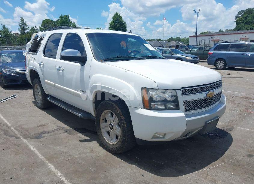 2007 Chevrolet Tahoe LT (VIN 1GNFC13067R365671) main photo