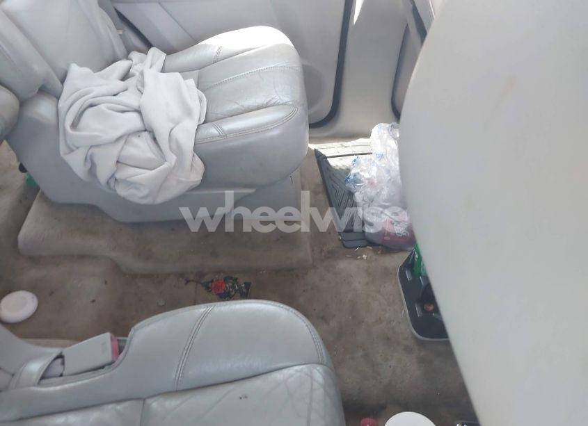 Photo 8 of 2007 Chevrolet Tahoe LT (VIN 1GNFC13067R407658)