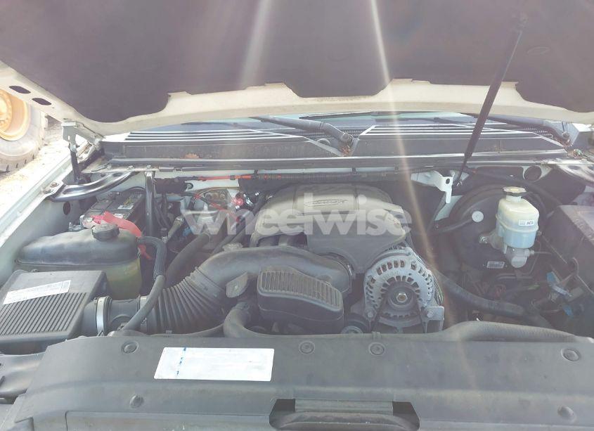 Photo 10 of 2008 Chevrolet Tahoe LT (VIN 1GNFC13068R119950)