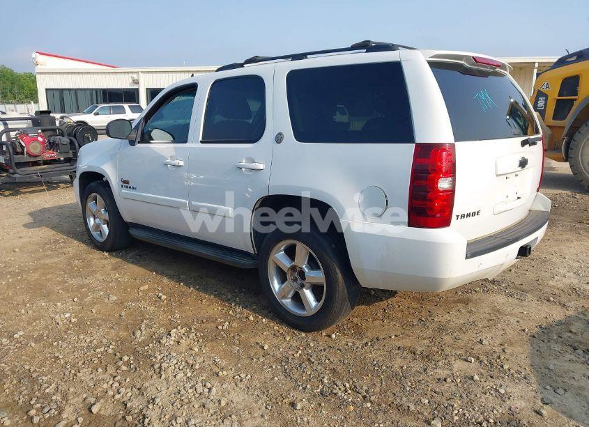 Photo 3 of 2008 Chevrolet Tahoe LT (VIN 1GNFC13068R119950)