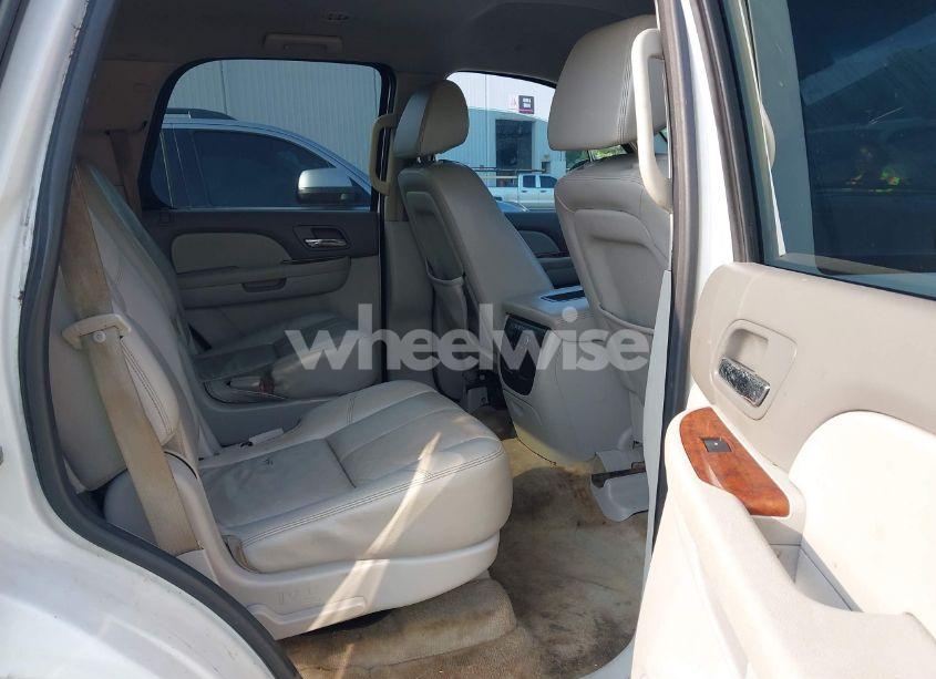 Photo 8 of 2008 Chevrolet Tahoe LT (VIN 1GNFC13068R119950)