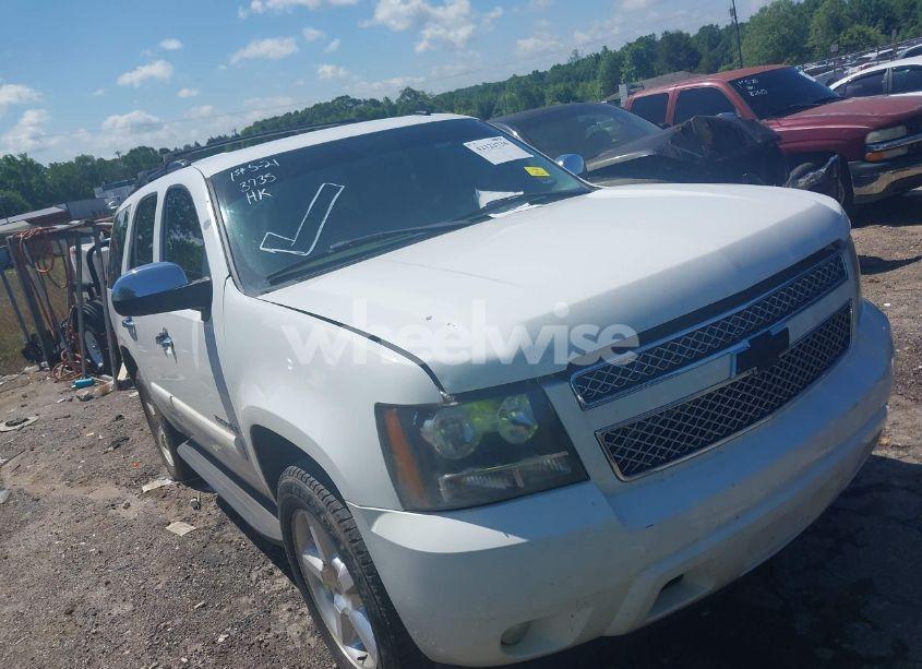 2008 Chevrolet Tahoe LTZ (VIN 1GNFC13068R121035) main photo
