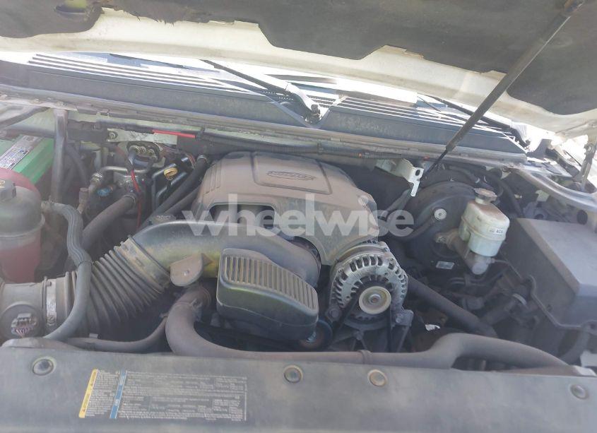 Photo 10 of 2008 Chevrolet Tahoe LTZ (VIN 1GNFC13068R121035)