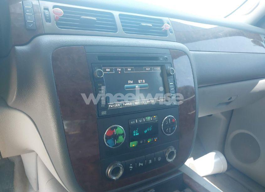 Photo 13 of 2008 Chevrolet Tahoe LTZ (VIN 1GNFC13068R121035)