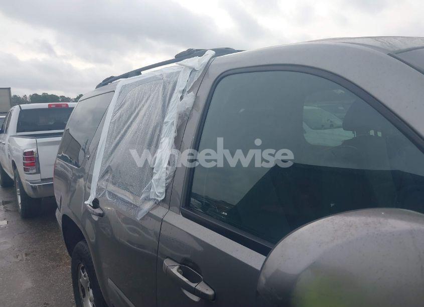 Photo 13 of 2008 Chevrolet Tahoe LT (VIN 1GNFC13068R200866)