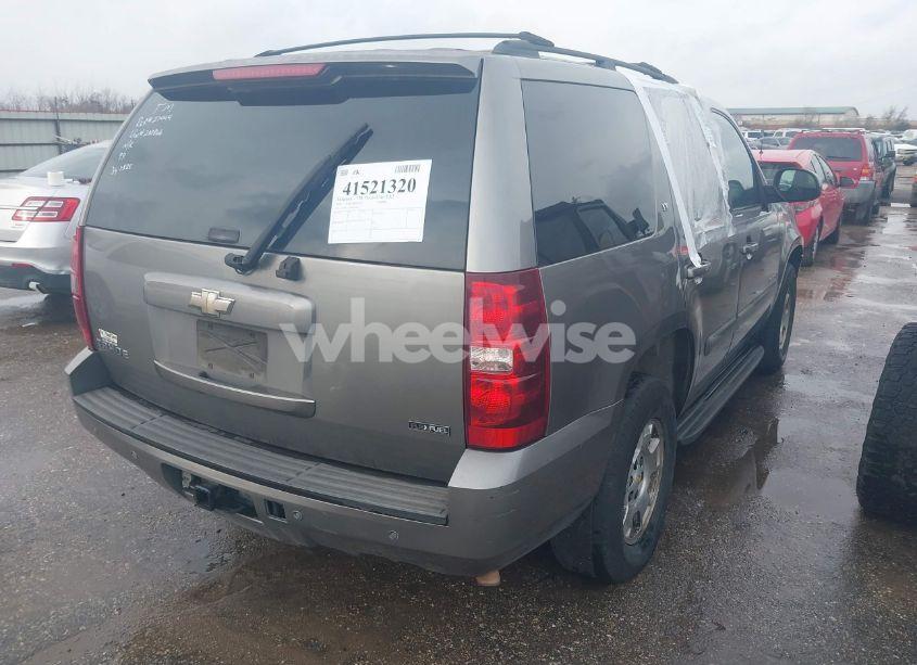 Photo 4 of 2008 Chevrolet Tahoe LT (VIN 1GNFC13068R200866)