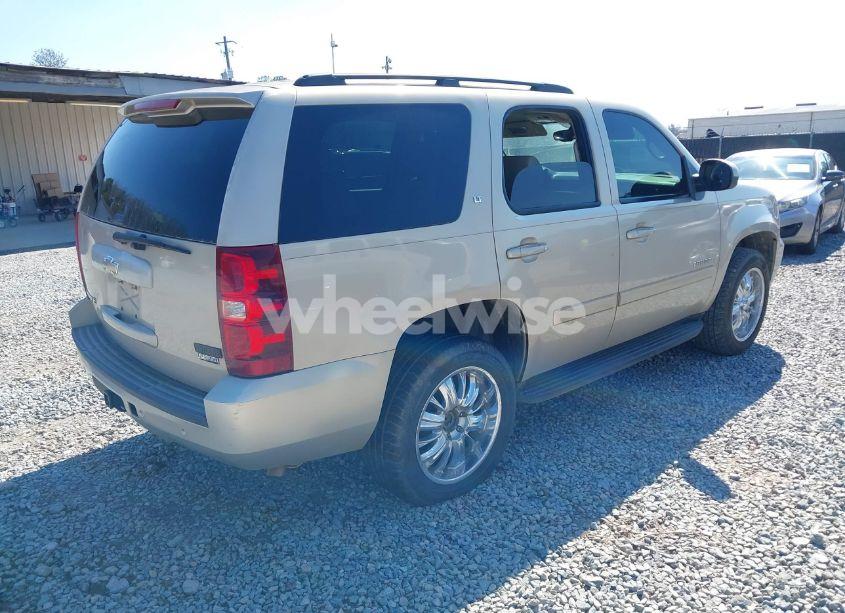 Photo 4 of 2008 Chevrolet Tahoe LT (VIN 1GNFC13068R210006)