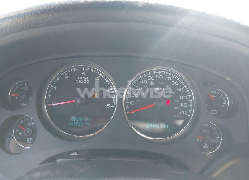 Photo 7 of 2008 Chevrolet Tahoe LT (VIN 1GNFC13068R210006)