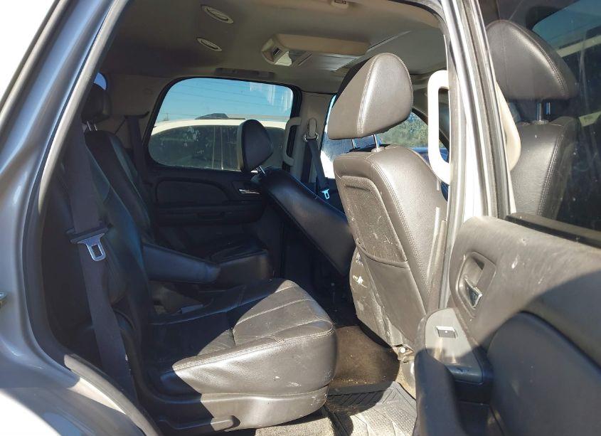 Photo 8 of 2008 Chevrolet Tahoe LT (VIN 1GNFC13068R246066)