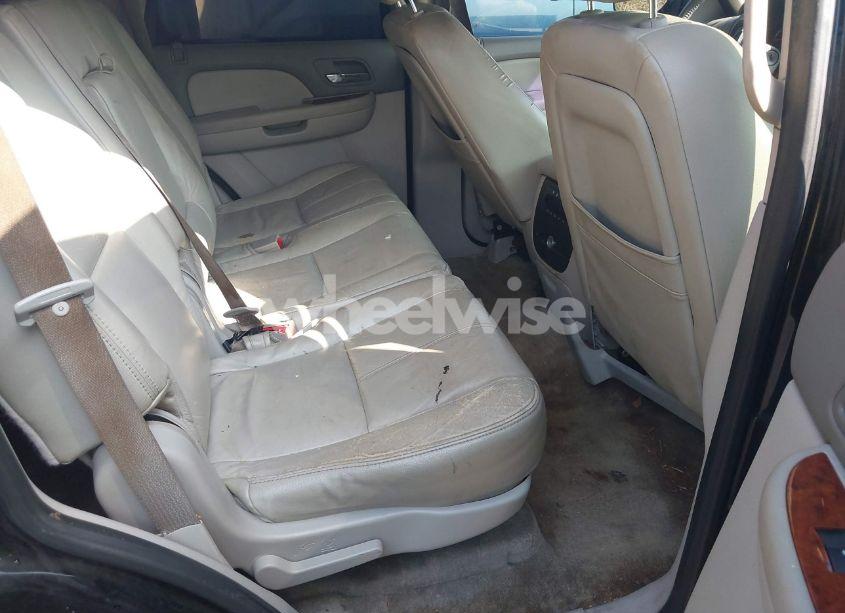 Photo 8 of 2008 Chevrolet Tahoe LT (VIN 1GNFC13068R272859)
