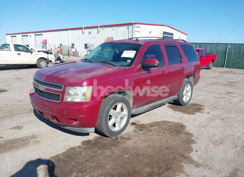 Photo 2 of 2007 Chevrolet Tahoe LT (VIN 1GNFC13077J108582)