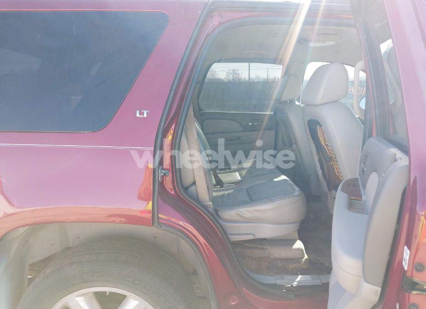 Photo 8 of 2007 Chevrolet Tahoe LT (VIN 1GNFC13077J108582)